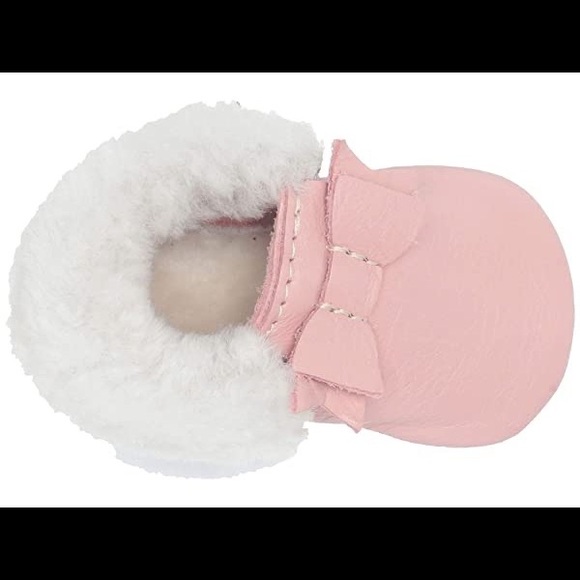 NIB! FRESHLY PICKED Blush Shearling Bow Moccs 4 5 - Picture 4 of 9